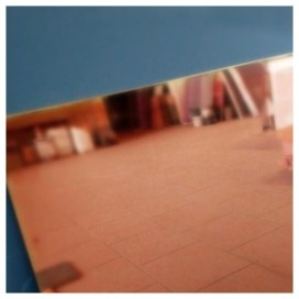 Blacha Nierdzewna Dekoracyjna Miedziana Polerowana – Lustrzany Efekt i Elegancja